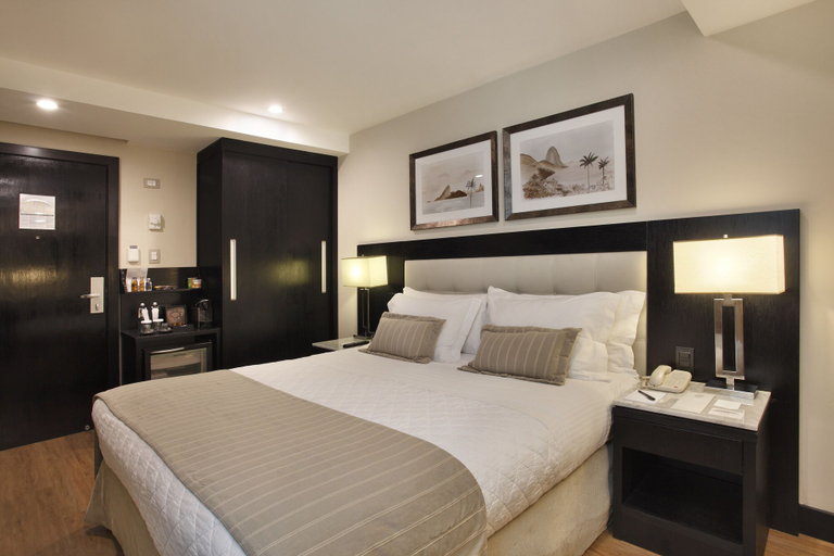 Bedroom 3, Miramar by Windsor Copacabana Hotel, Rio de Janeiro