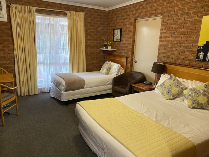 Bedroom 5