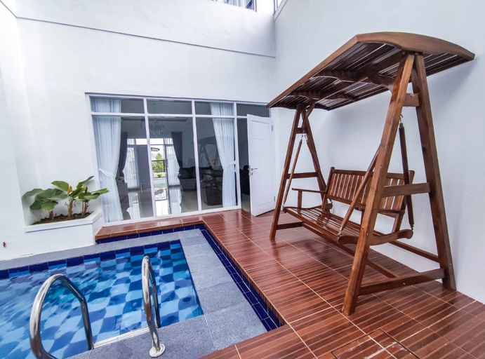 Sport & Beauty 2, Villa Delima 2 by Nooryani, Bogor