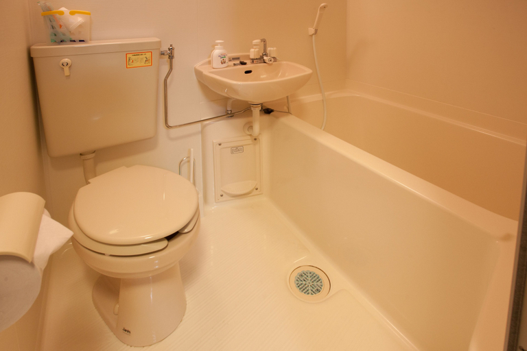 Bathroom 3, Condominium Uminchu No Yado, Nago