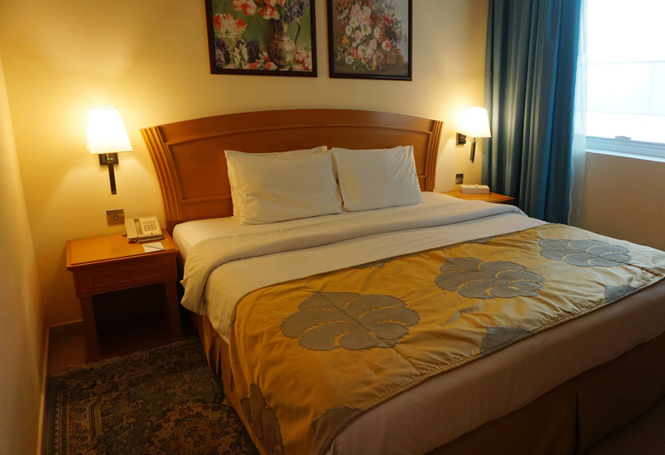 Bedroom 3, Golden Tulip Sharjah, Sharjah City