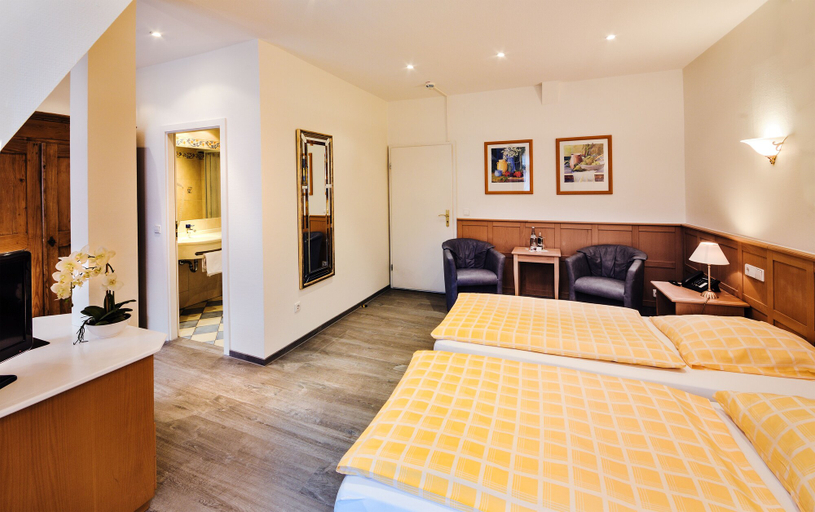 Bedroom 5, Hotel & Restaurant Hackteufel, Heidelberg