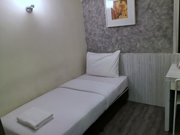 Bedroom 8