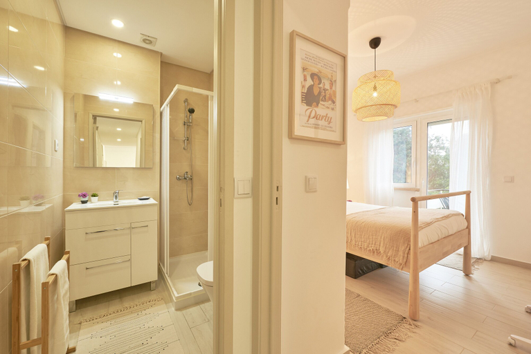 Bathroom 3, Light Apartment W/ Balcony Apartment by TimeCooler, Lisbon