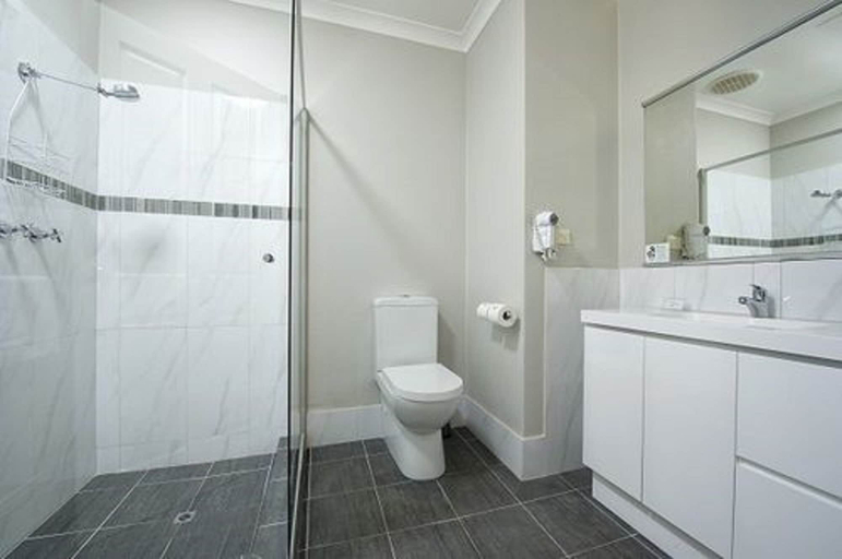 Bathroom 4, Vintages Accommodation, Augusta-Margaret River