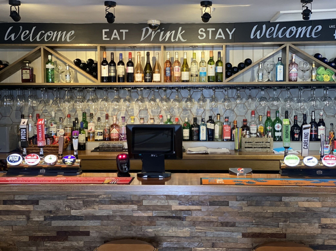 Food & Drinks