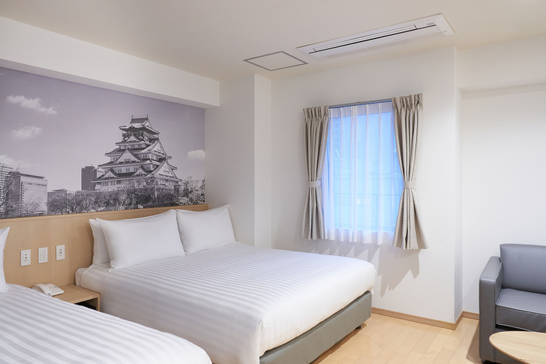 Bedroom 3, Travelodge Honmachi Osaka, Osaka