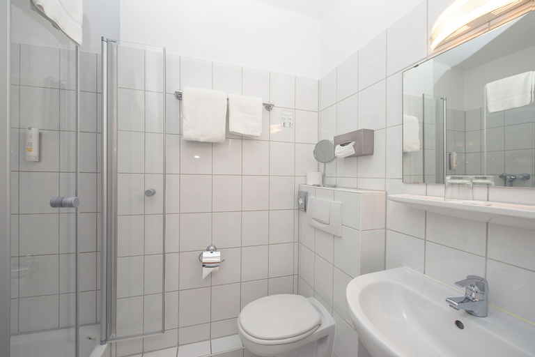 Bathroom 4
