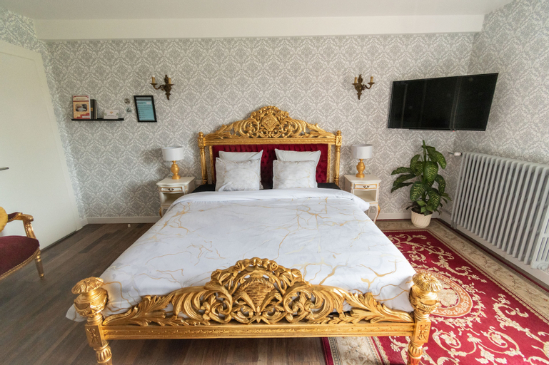 Bedroom 11
