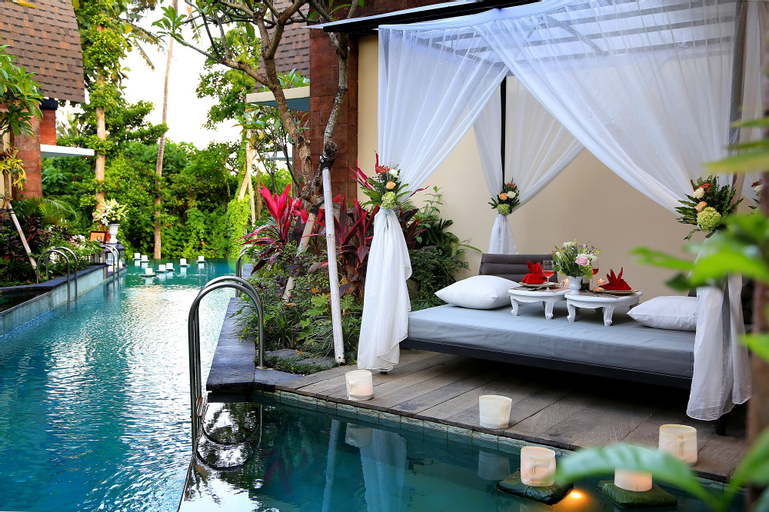 Swimming Pool 15