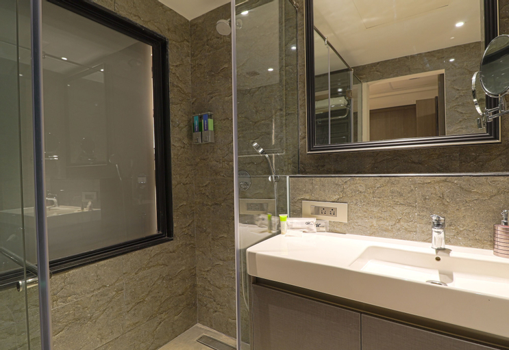 Bathroom 4