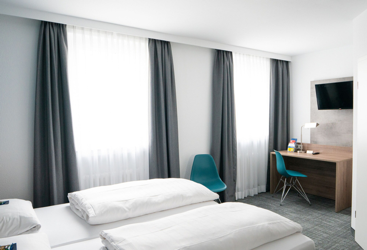 Bedroom 16