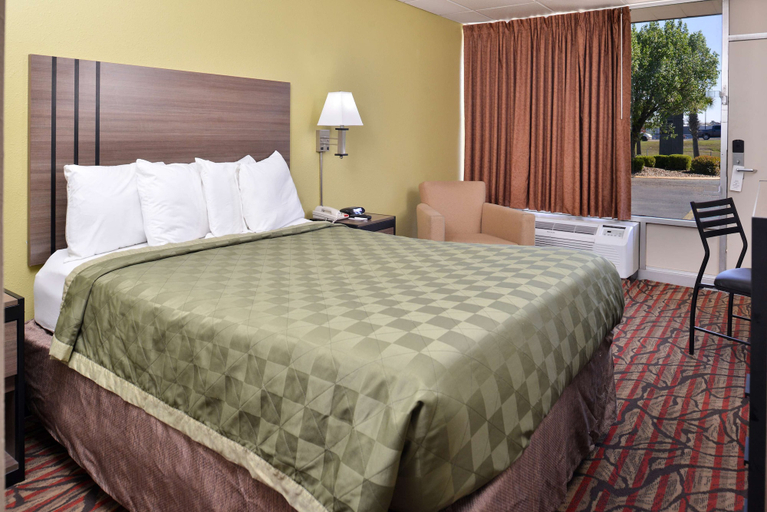 Bedroom 3, Americas Best Value Inn West Monroe, Ouachita