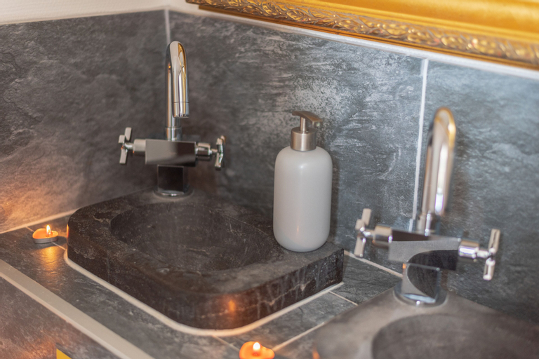 Bathroom 6