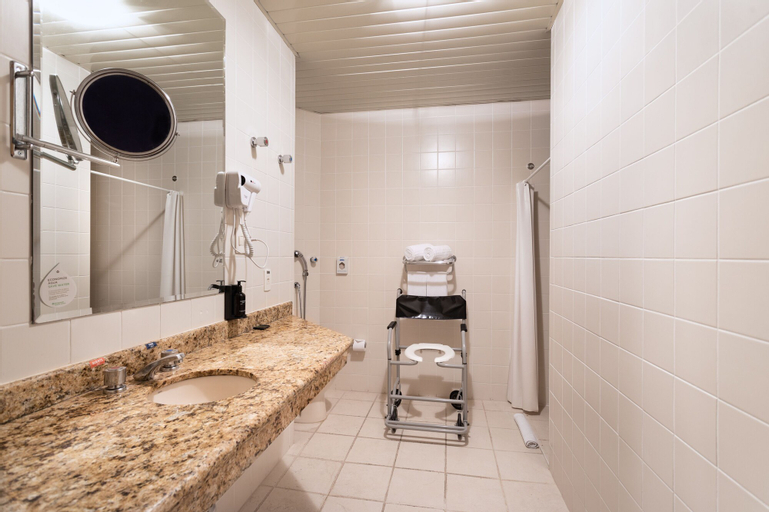 Bathroom 9