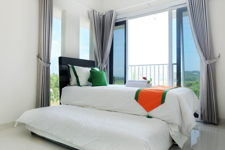 Bedroom 12