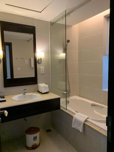 Bathroom 5, La Sapinette Hotel, Đà Lạt