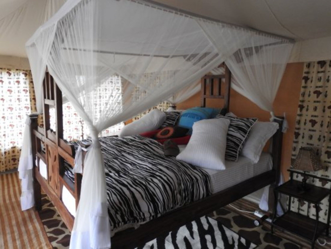 Bedroom, Acacia Seronera Luxury Camp, Serengeti