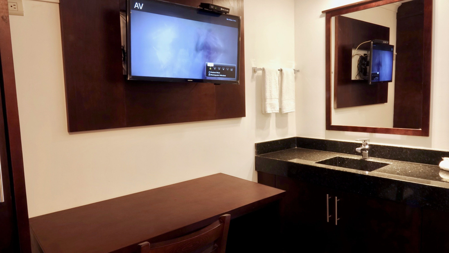 Bathroom 4, Hotel Rincón Real Suites, Durango