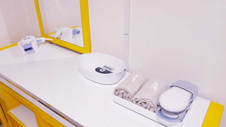 Bathroom 4, OPPA Hostel Sinchon-Hongdae, Seodaemun