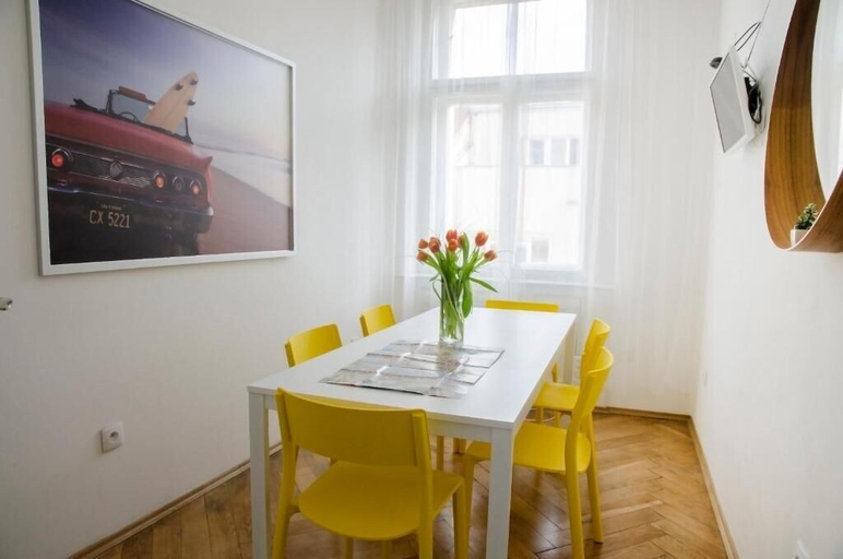 Others 4, The Republic Garden - Hostel, Praha 7