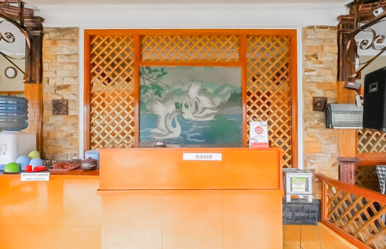 Public Area 3, RedDoorz Syariah @ Bumi Eyang Enin Homestay Tasikmalaya, Tasikmalaya