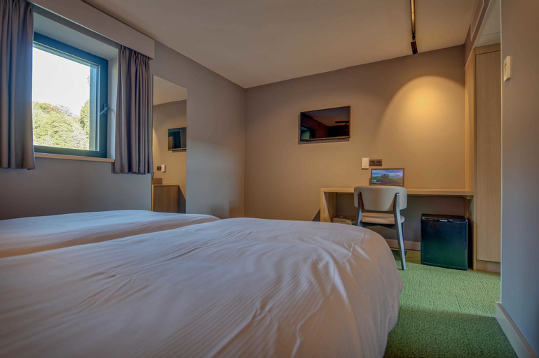 Bedroom 11