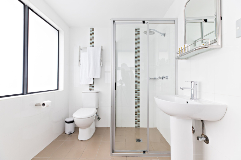 Bathroom 6