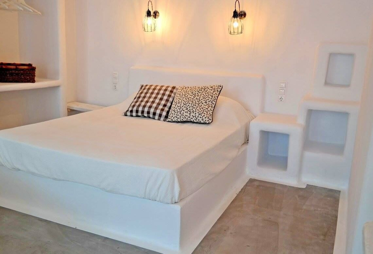 Bedroom 3, Annio Studios, South Aegean