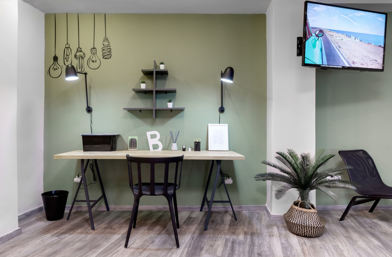 Others 5, Autonomous House in the heart of Plaka, Attica