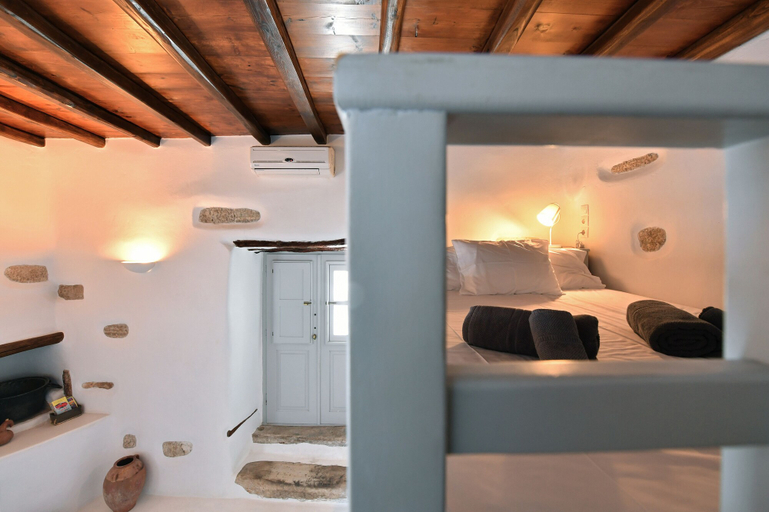 Bedroom 5, Kastro Cozy Guesthouse, South Aegean