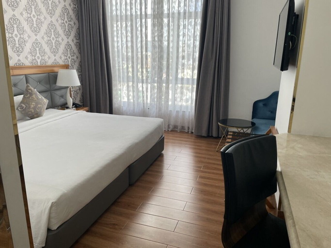 Bedroom 12