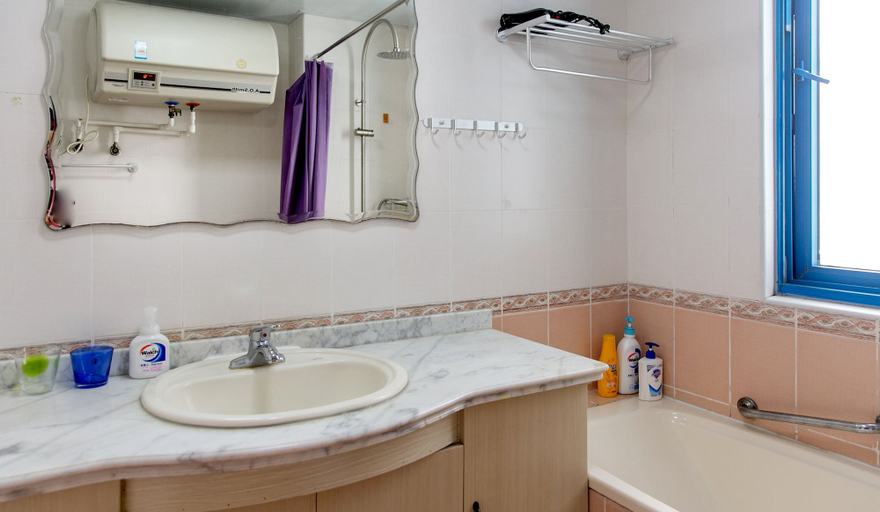 Bathroom 5, GoNative Downtown Apartment Yu Garden, Shanghai