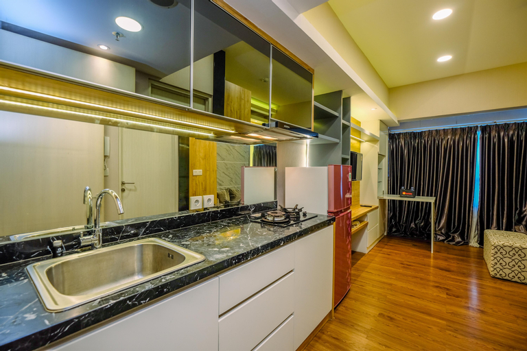 Others 4, Studio Apartment at Springlake Summarecon with Cozy Design By Travelio, Bekasi