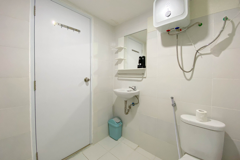 Bedroom 5, Modern Look and Homey Studio at 10th Floor Paltrow City Apartment By Travelio, Semarang