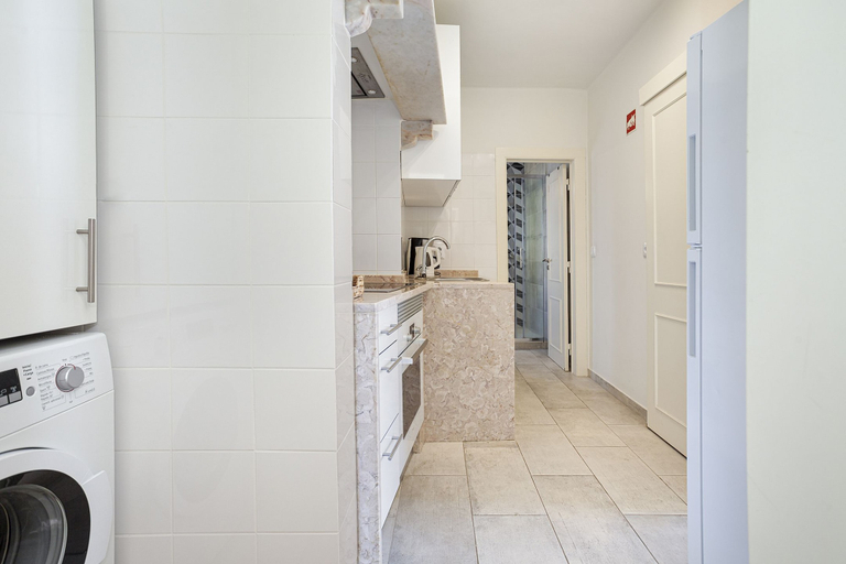 Bathroom 4, Gonzalo's Guest Apartments - Downtown Historic Flats III, Lisbon