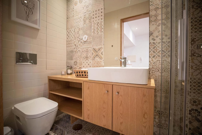 Bathroom 3, Lemago Poveiros Apartments, Porto