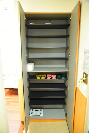 Others 4, Ueno House VIP, Taitō