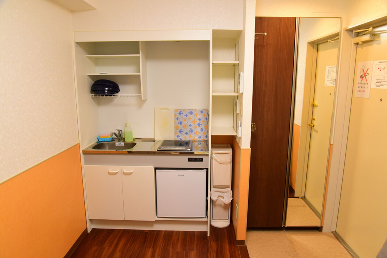 Others 4, Ueno House VIP, Taitō