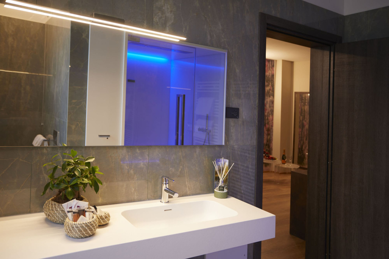 Bathroom 4, Concord Hotel, Torino