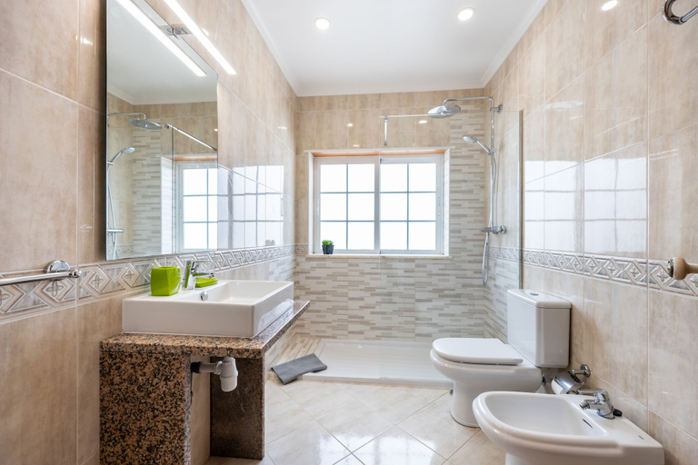 Bathroom, IM On Padmé's Place, Lagos