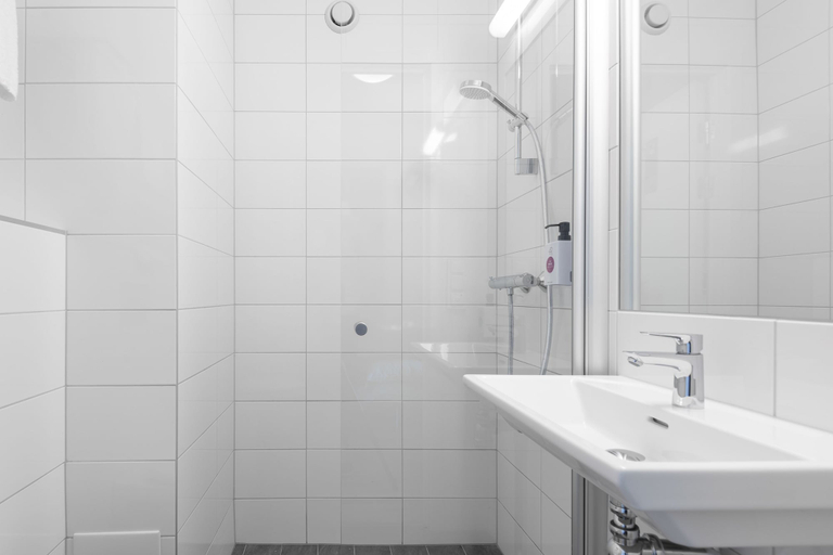 Bathroom 4, Quality Hotel Prisma, Skövde