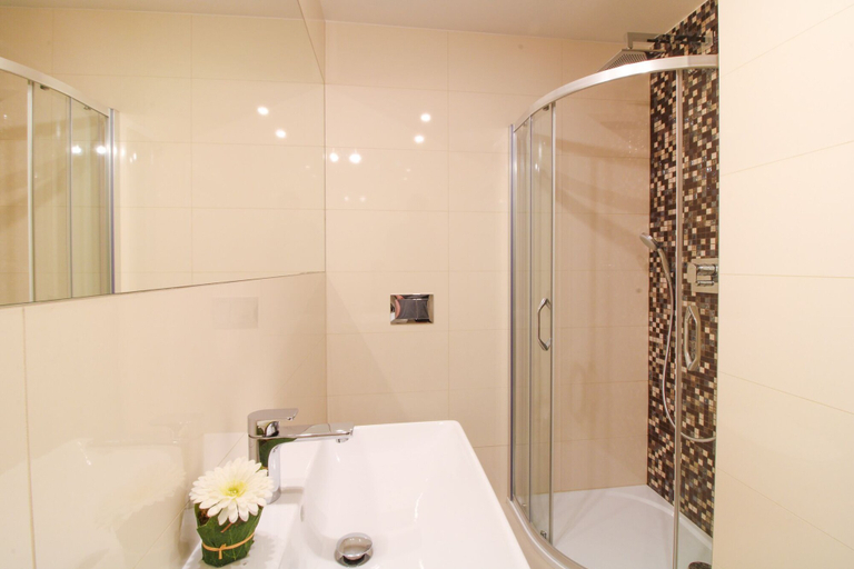 Bathroom 4, Bouquet Apartments, Praha 1