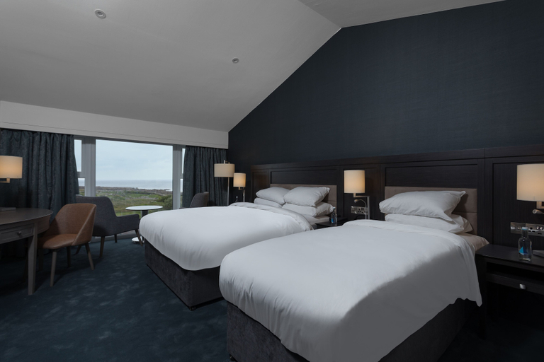 Bedroom 4, Connemara Coast Hotel