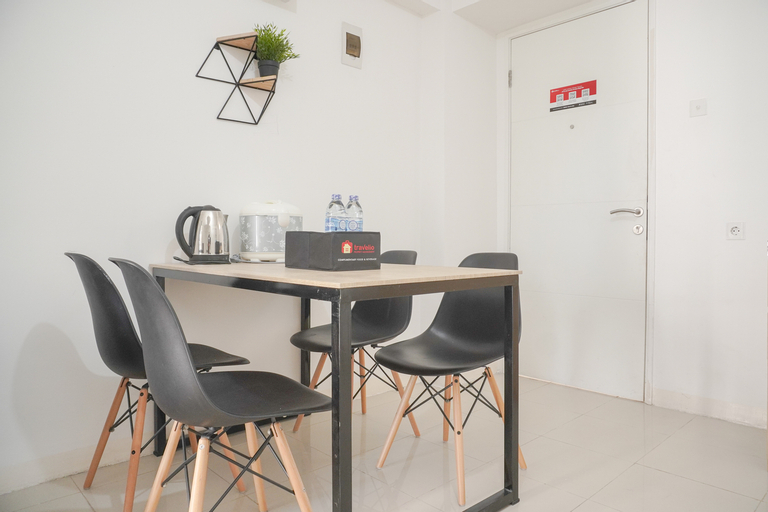 Dining Room 15
