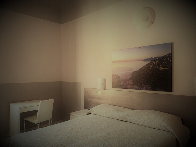 Bedroom 14