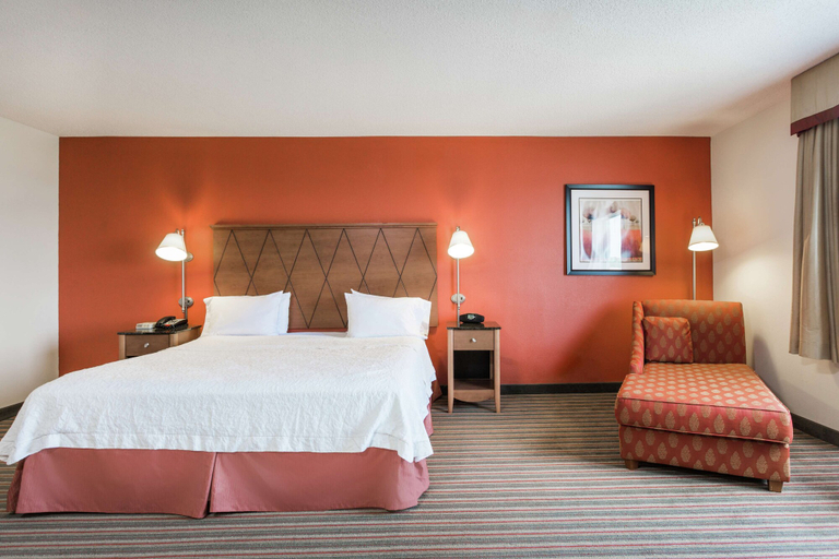 Bedroom 2, Hampton Inn Petersburg-Southpark Mall, Colonial Heights