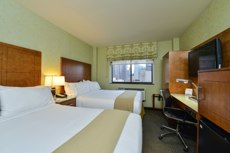 Bedroom 2, Holiday Inn Express MANHATTAN MIDTOWN WEST by IHG, New York