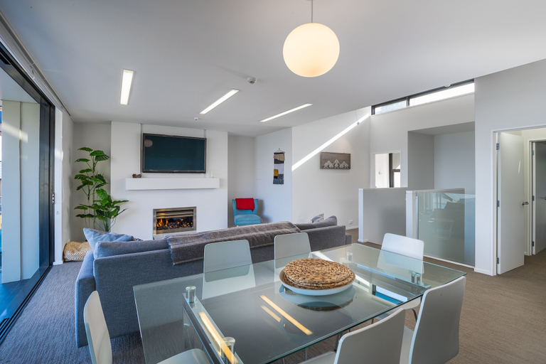 Others 5, Modern Queenstown Apartment & Great Lake Views, Queenstown-Lakes