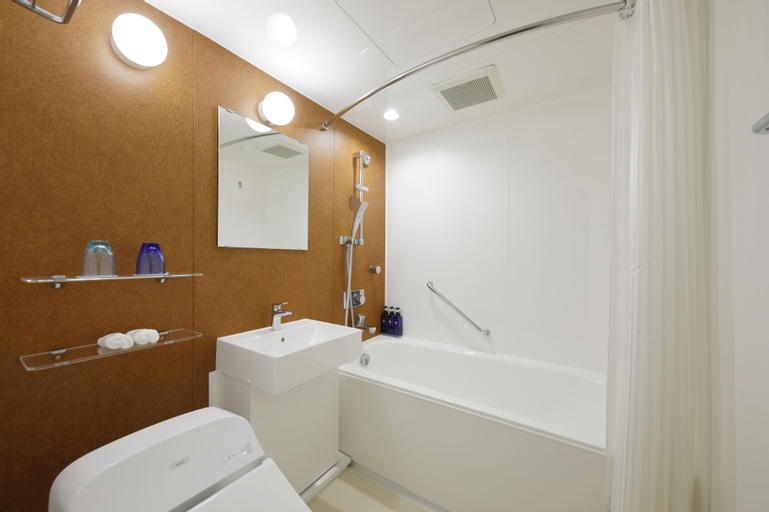Bathroom 17